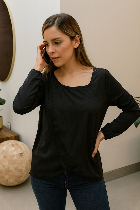 Blusa de Lactancia, Diana Negra