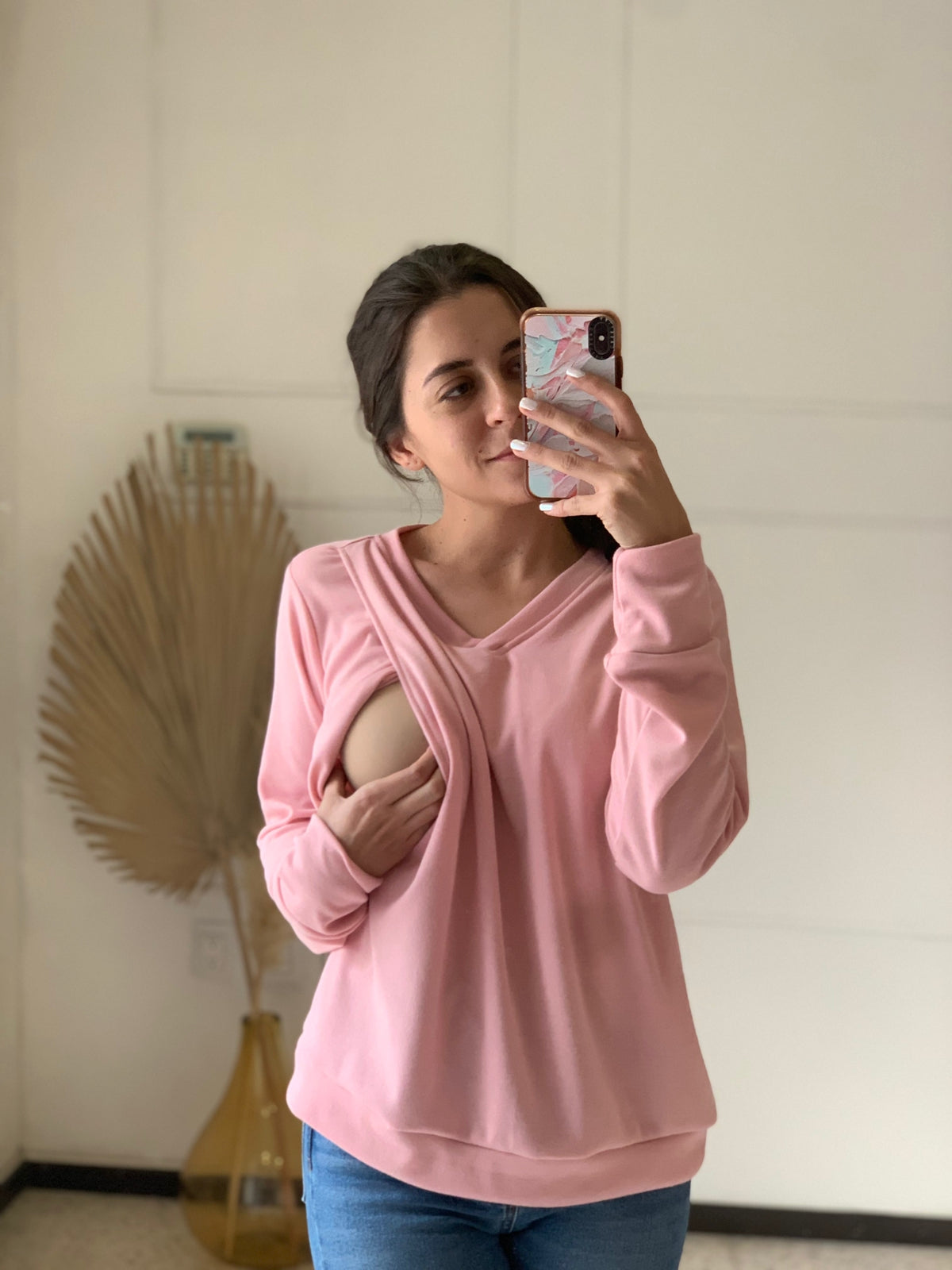 Suéter de lactancia Daniela rosa calientito, con abertura en pecho CH